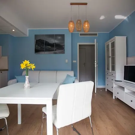 Apartment Luksusowe Promenada Gwiazd 28 *